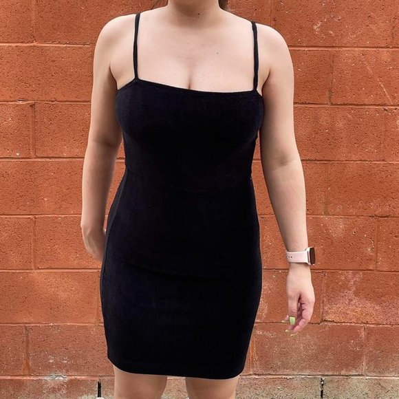 Forever 21 Dresses & Skirts - Black Form Fitting Dress